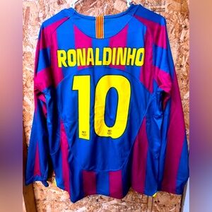 Vintage 2005/2006 FC Barcelona Ronaldinho #10 UCL Final Retro Jersey
